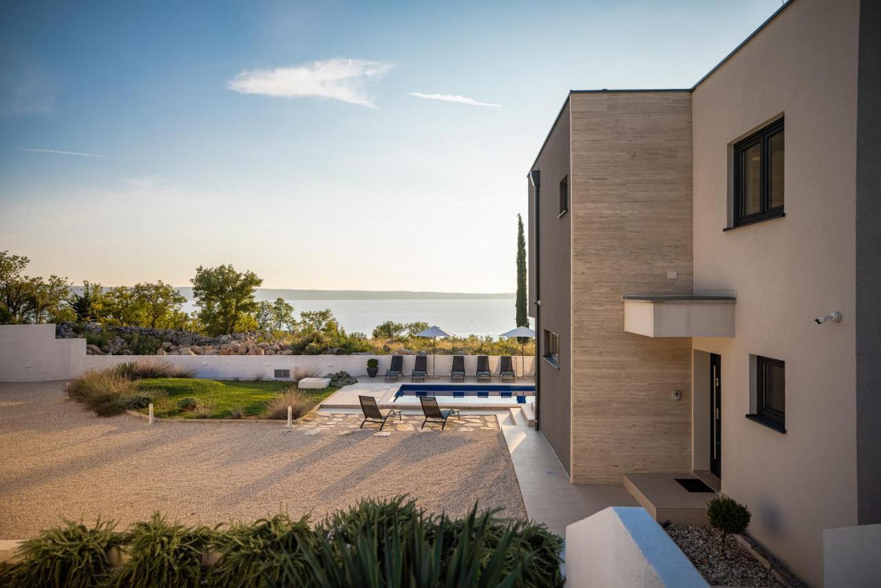 Royal Promons - Heated Pool Villa Starigrad Paklenica Exterior photo