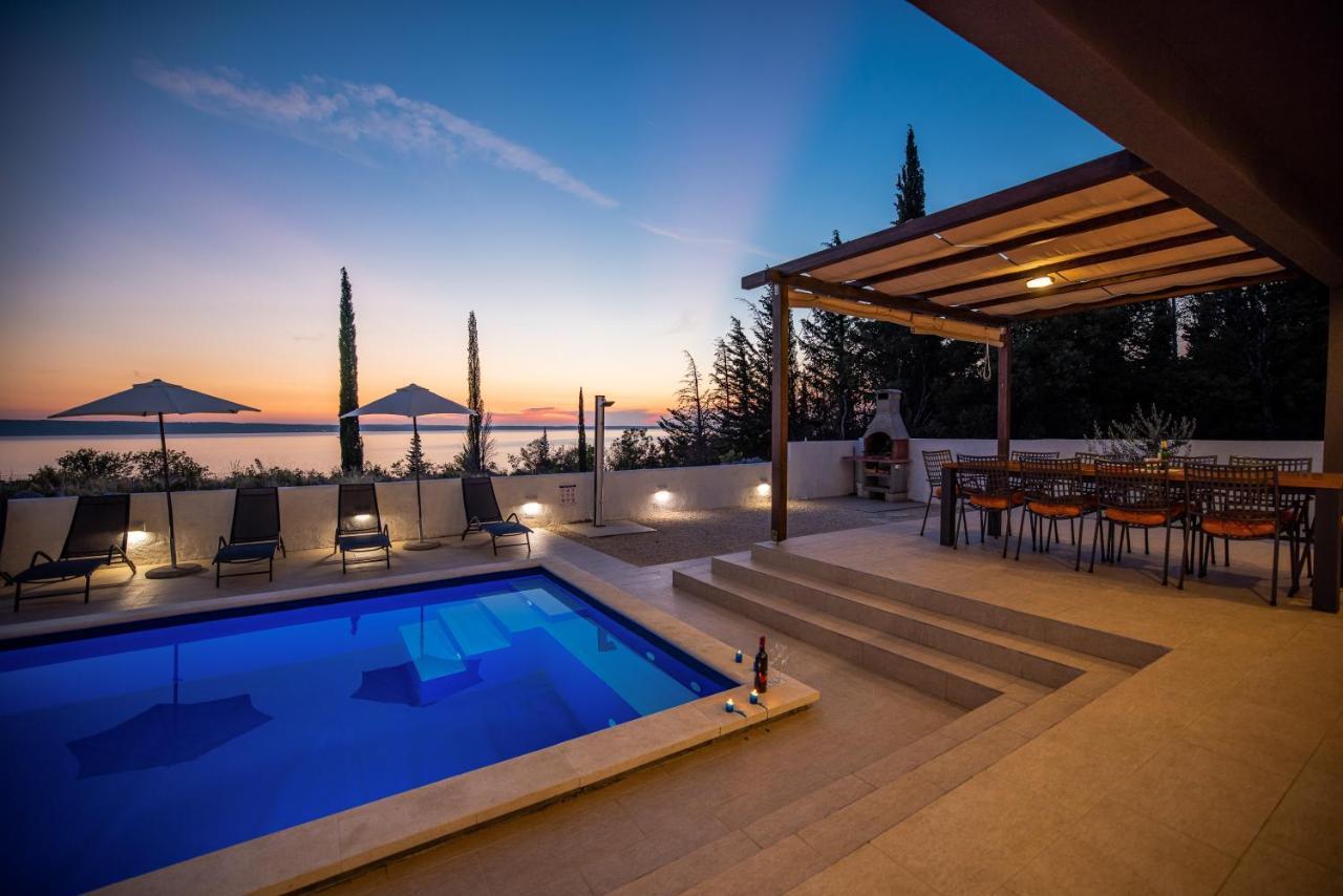 Royal Promons - Heated Pool Villa Starigrad Paklenica Exterior photo